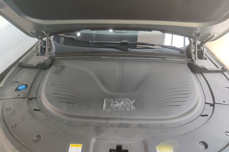 Used VOYAH FREE 2025 Model FREE+ Four-Wheel-Drive Qiankun Edition Engine Bay