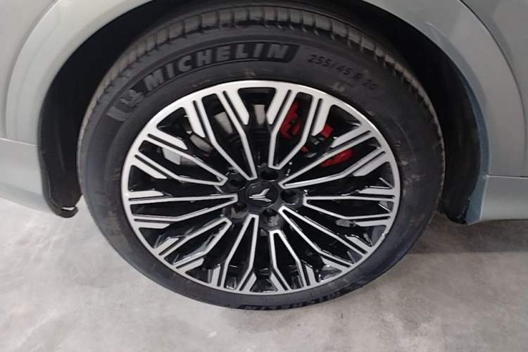 Used VOYAH FREE 2025 Model FREE+ Four-Wheel-Drive Qiankun Edition Exterior 5