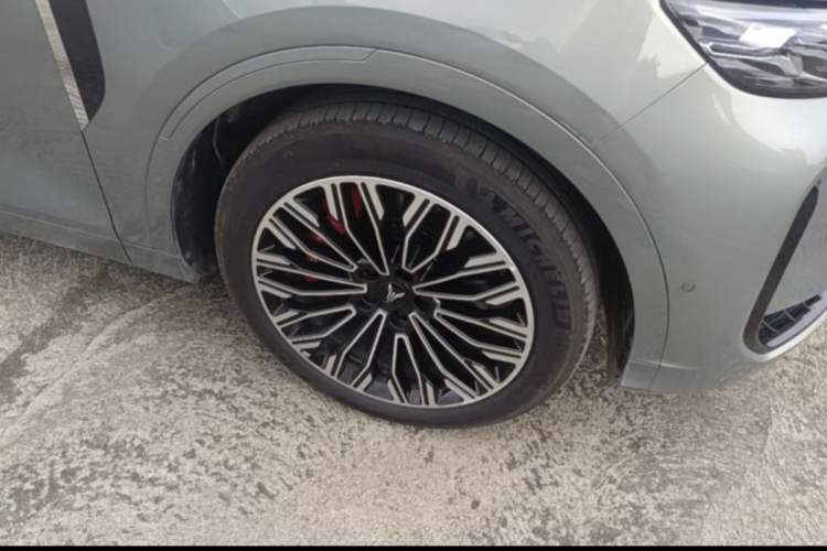 Used VOYAH FREE 2025 Model FREE+ Rear-Drive Qiankun Edition Exterior 6