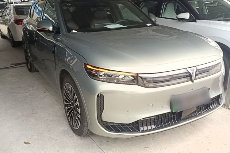 Used VOYAH FREE 2025 Model FREE+ Rear-Drive Qiankun Edition Front Right 45 Deg