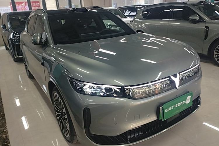 Used VOYAH FREE 2025 Model FREE+ Rear-Drive Qiankun Edition Front Right 45 Deg