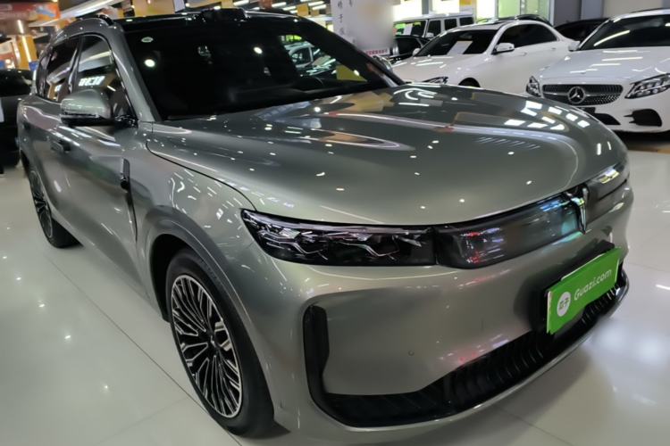 Used VOYAH FREE 2025 Model FREE+ Rear-Drive Qiankun Edition Front Right 45 Deg
