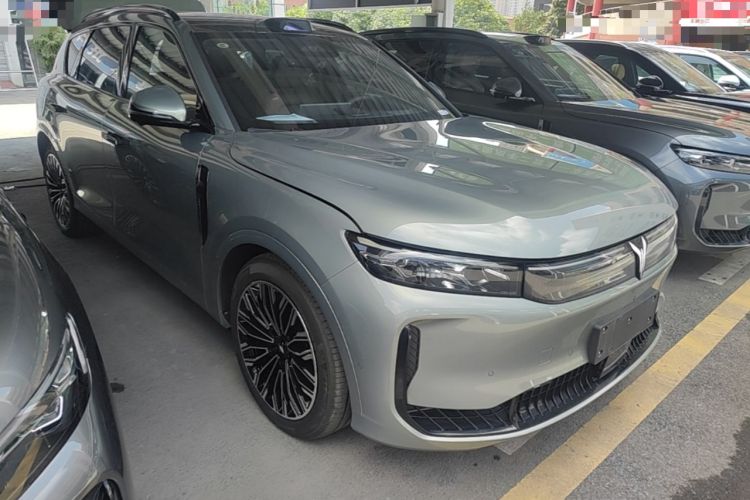 Used VOYAH FREE 2025 Model FREE+ Four-Wheel-Drive Qiankun Edition Front Right 45 Deg