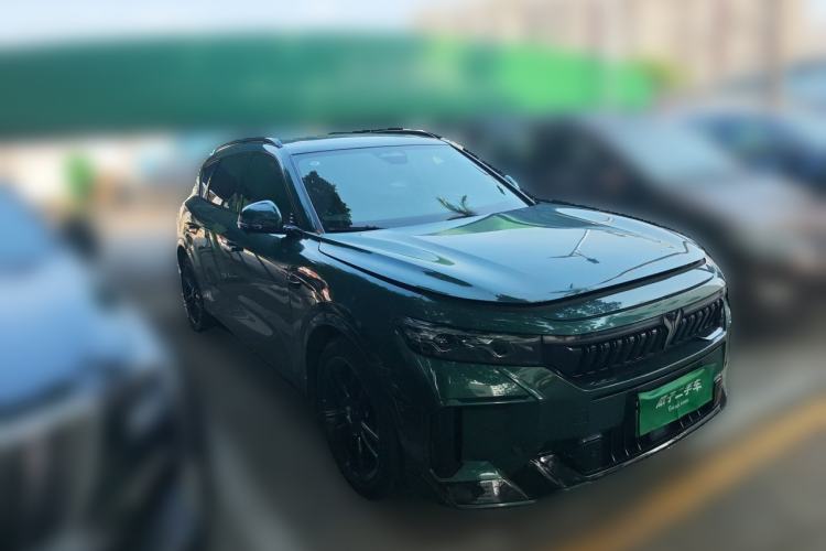 Used VOYAH FREE 2025 318 259 km All-Wheel-Drive Exploration Edition Front Right 45 Deg