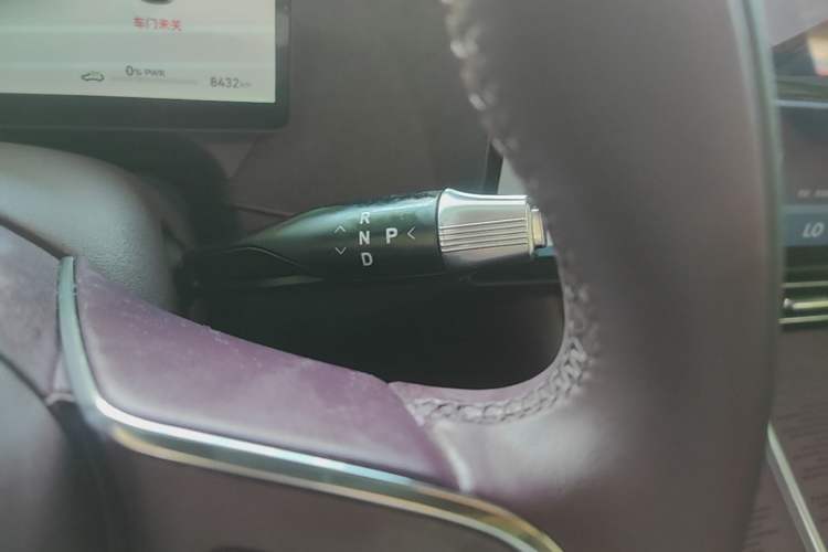 Used VOYAH FREE 2025 Model FREE+ Rear-Drive Qiankun Edition Gear Lever