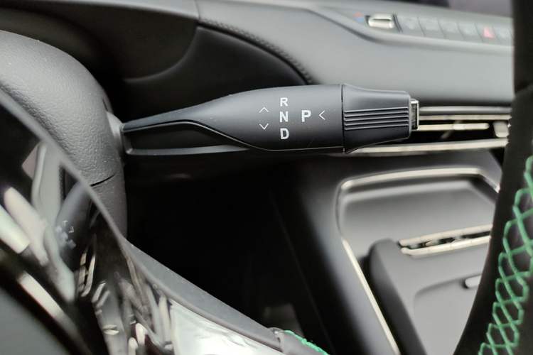 Used VOYAH FREE 2025 318 318 km Rear-Drive Touring Edition Gear Lever