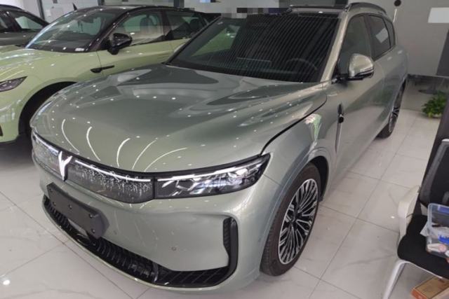 VOYAH FREE 2025 Model FREE+ Four-Wheel-Drive Qiankun Edition d’occasion