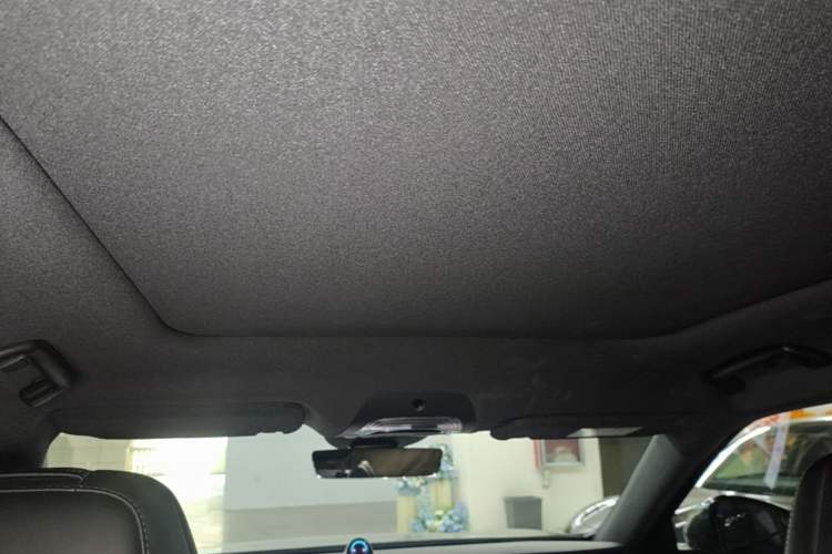 Used VOYAH FREE 2025 318 318 km Rear-Drive Touring Edition Headliner
