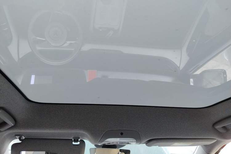 Used VOYAH FREE 2025 318 318 km Rear-Drive Touring Edition Headliner