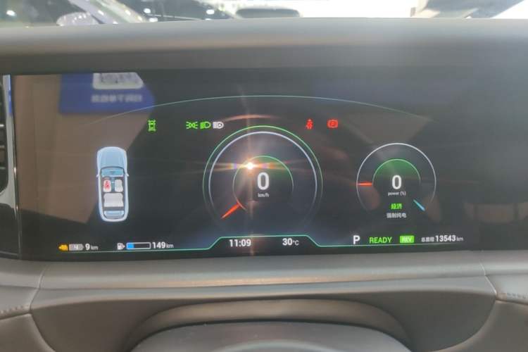 Used VOYAH FREE 2025 318 318 km Rear-Drive Touring Edition Instrument Cluster