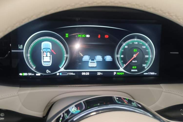Used VOYAH FREE 2025 318 318 km Rear-Drive Touring Edition Instrument Cluster