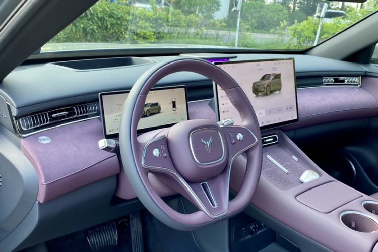 Used VOYAH FREE 2025 Model FREE+ Rear-Drive Qiankun Edition Interior 6