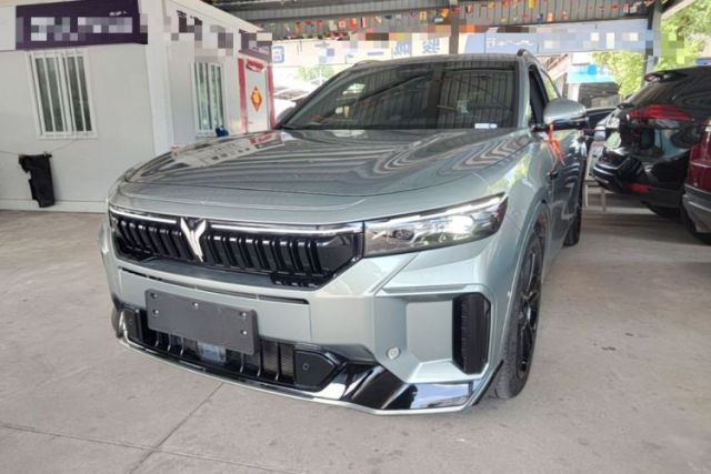 Used VOYAH FREE 2025 318 259 km All-Wheel-Drive Exploration Edition