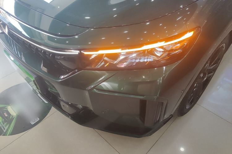 Used VOYAH FREE 2025 318 318 km Rear-Drive Touring Edition Left Front Headlight