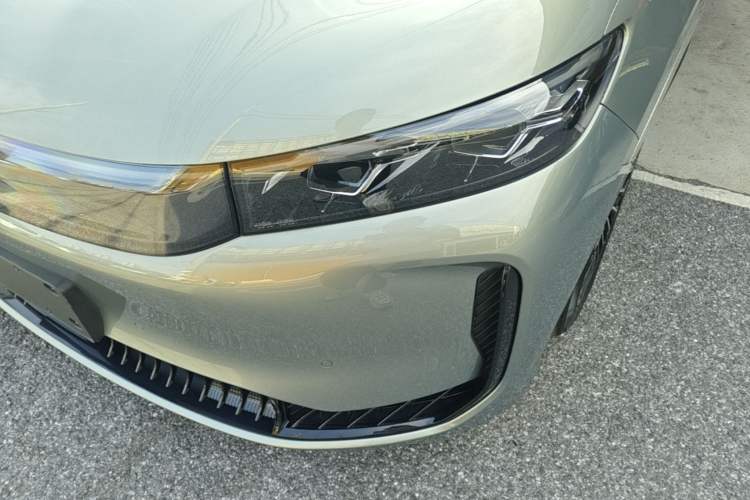 Used VOYAH FREE 2025 Model FREE+ Four-Wheel-Drive Qiankun Edition Left Front Headlight