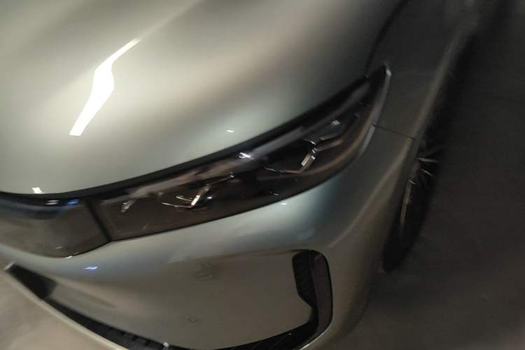 Used VOYAH FREE 2025 Model FREE+ Four-Wheel-Drive Qiankun Edition Left Front Headlight