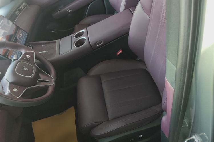 Used VOYAH FREE 2025 Model FREE+ Rear-Drive Qiankun Edition Left Front Seat