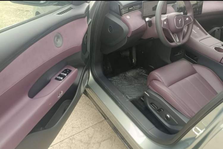 Used VOYAH FREE 2025 Model FREE+ Rear-Drive Qiankun Edition Left Front Seat