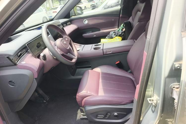 Used VOYAH FREE 2025 Model FREE+ Four-Wheel-Drive Qiankun Edition Left Front Seat