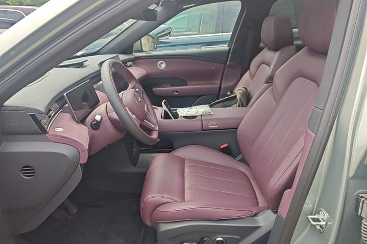 Used VOYAH FREE 2025 Model FREE+ Rear-Drive Qiankun Edition Left Front Seat