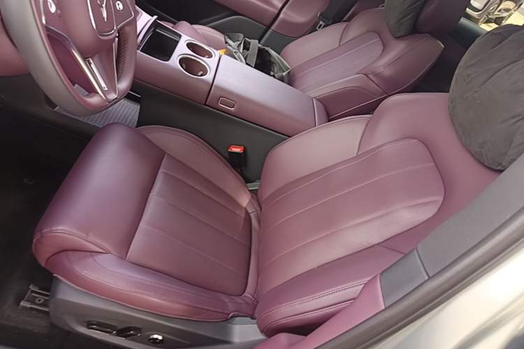 Used VOYAH FREE 2025 Model FREE+ Rear-Drive Qiankun Edition Left Front Seat