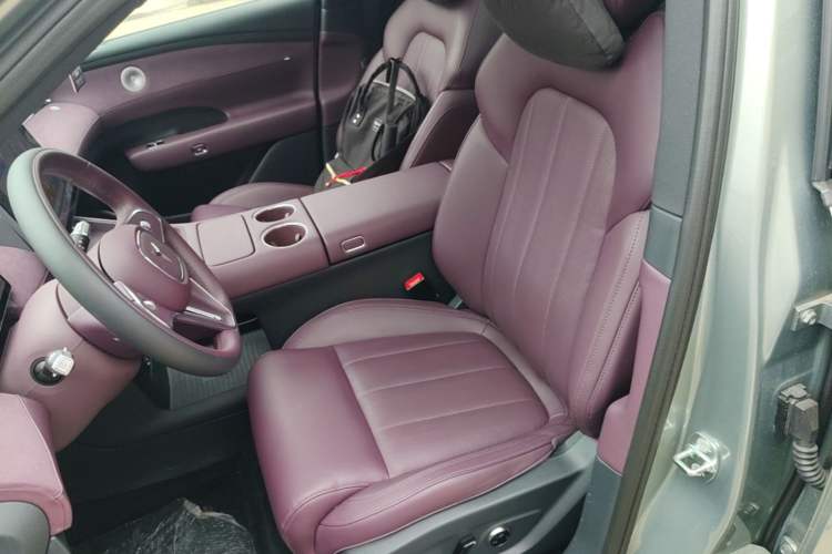 Used VOYAH FREE 2025 Model FREE+ Rear-Drive Qiankun Edition Left Front Seat