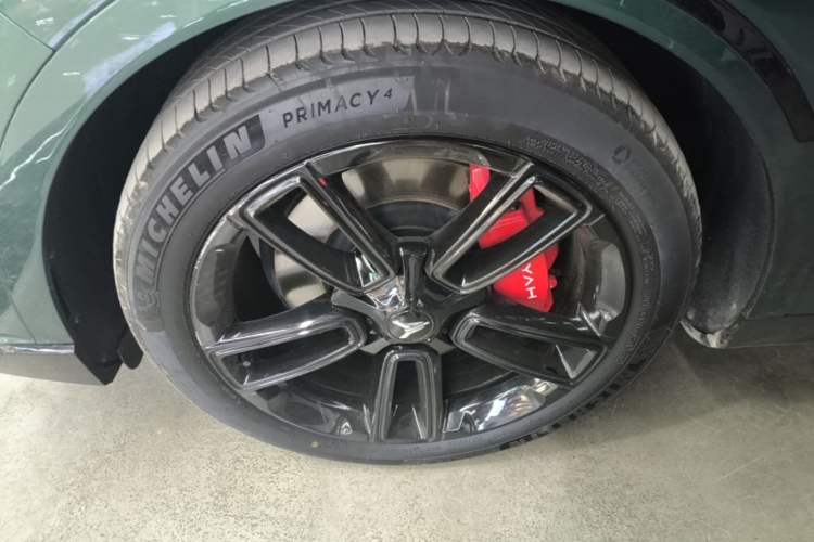 Used VOYAH FREE 2025 318 318 km Rear-Drive Touring Edition Left Front Wheel Hub