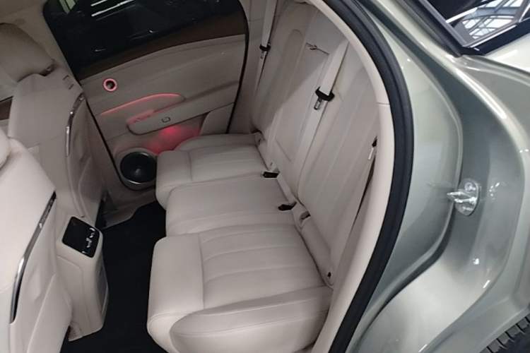 Used VOYAH FREE 2025 Model FREE+ Four-Wheel-Drive Qiankun Edition Left Rear Seat