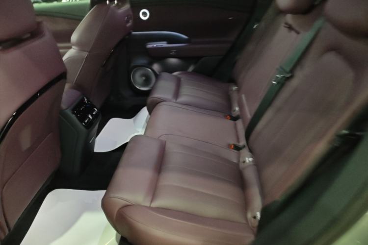 Used VOYAH FREE 2025 Model FREE+ Rear-Drive Qiankun Edition Left Rear Seat