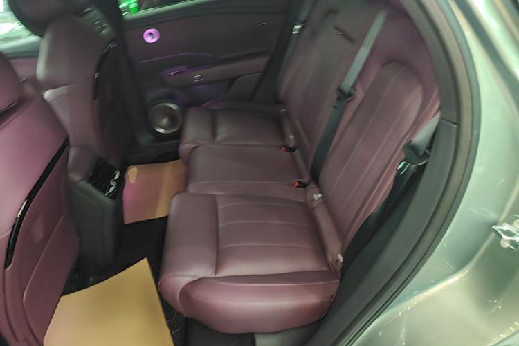 Used VOYAH FREE 2025 Model FREE+ Four-Wheel-Drive Qiankun Edition Left Rear Seat