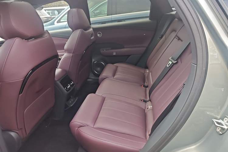 Used VOYAH FREE 2025 Model FREE+ Rear-Drive Qiankun Edition Left Rear Seat