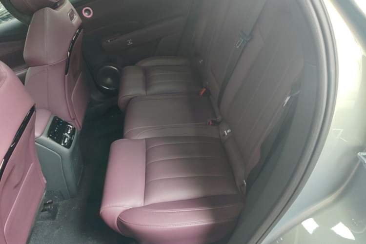 Used VOYAH FREE 2025 Model FREE+ Rear-Drive Qiankun Edition Left Rear Seat