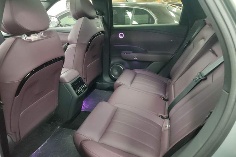 Used VOYAH FREE 2025 Model FREE+ Rear-Drive Qiankun Edition Left Rear Seat