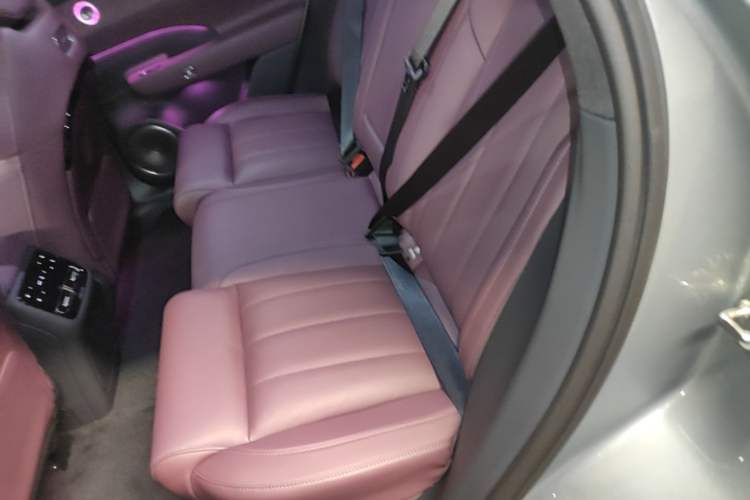 Used VOYAH FREE 2025 Model FREE+ Rear-Drive Qiankun Edition Left Rear Seat