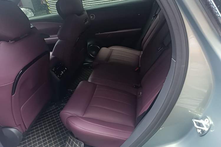 Used VOYAH FREE 2025 Model FREE+ Rear-Drive Qiankun Edition Left Rear Seat