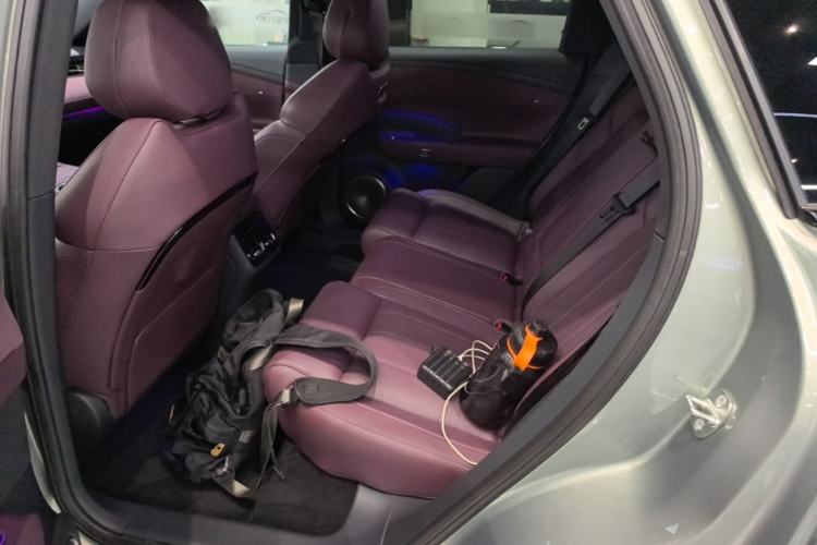 Used VOYAH FREE 2025 Model FREE+ Four-Wheel-Drive Qiankun Edition Left Rear Seat