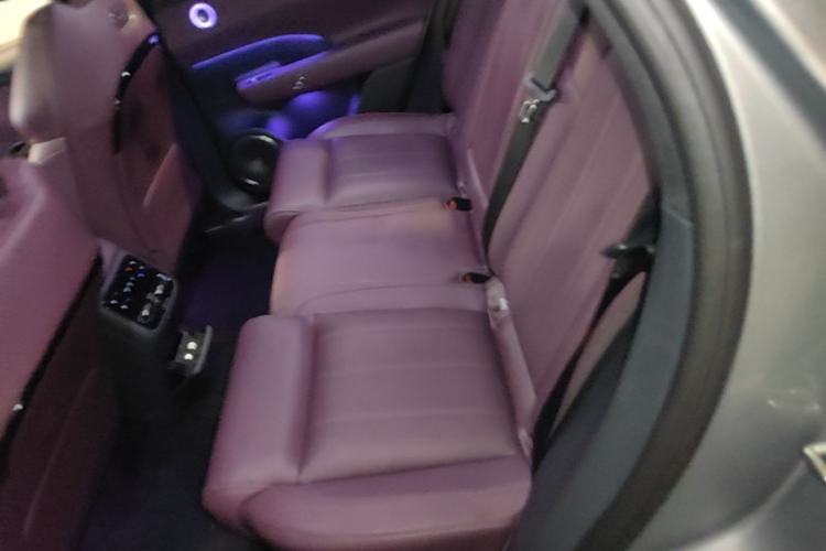 Used VOYAH FREE 2025 Model FREE+ Four-Wheel-Drive Qiankun Edition Left Rear Seat