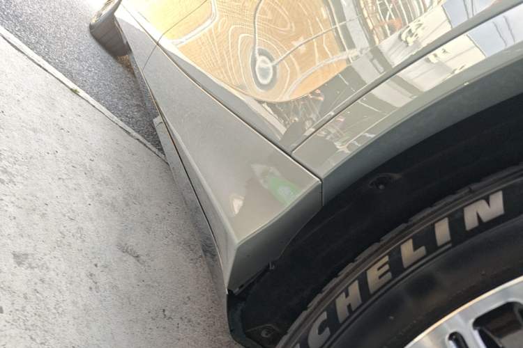 Used VOYAH FREE 2025 Model FREE+ Four-Wheel-Drive Qiankun Edition Left Side Sill