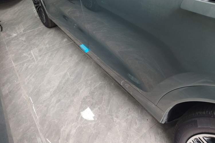 Used VOYAH FREE 2025 Model FREE+ Rear-Drive Qiankun Edition Left Side Sill