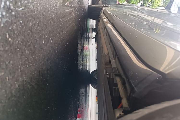 Used VOYAH FREE 2025 Model FREE+ Rear-Drive Qiankun Edition Left Side Sill