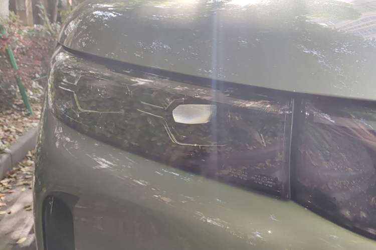 Used VOYAH FREE 2025 Model FREE+ Rear-Drive Qiankun Edition Right Front Headlight