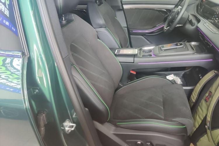Used VOYAH FREE 2025 318 318 km Rear-Drive Touring Edition Right Front Seat