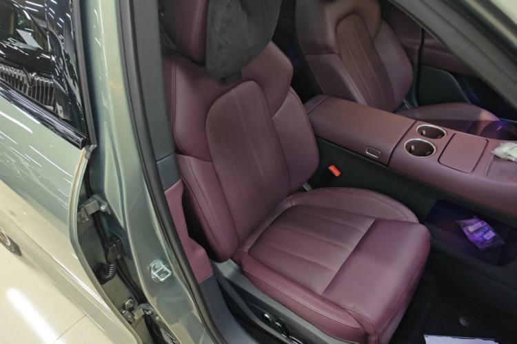 Used VOYAH FREE 2025 Model FREE+ Four-Wheel-Drive Qiankun Edition Right Front Seat