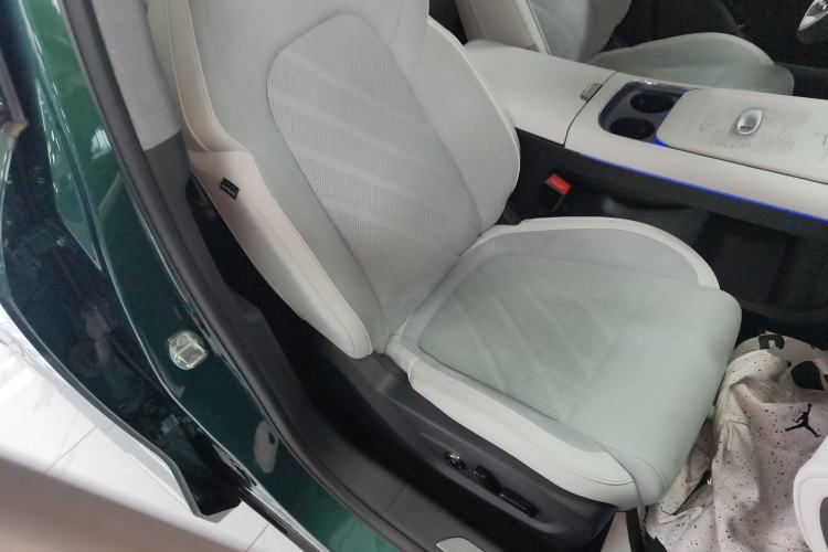 Used VOYAH FREE 2025 318 318 km Rear-Drive Touring Edition Right Front Seat