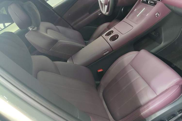 Used VOYAH FREE 2025 Model FREE+ Rear-Drive Qiankun Edition Right Front Seat