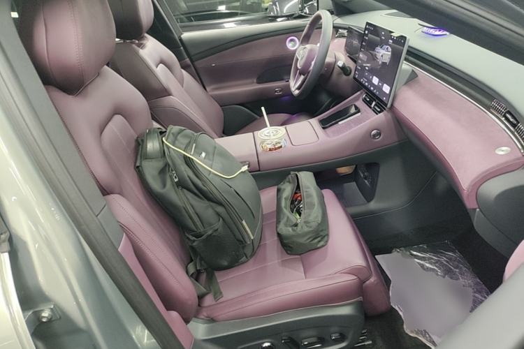 Used VOYAH FREE 2025 Model FREE+ Rear-Drive Qiankun Edition Right Front Seat