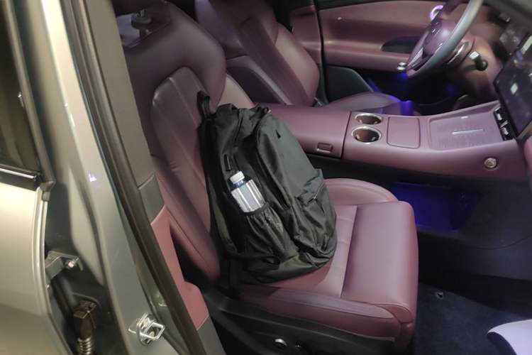 Used VOYAH FREE 2025 Model FREE+ Four-Wheel-Drive Qiankun Edition Right Front Seat