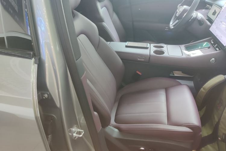Used VOYAH FREE 2025 Model FREE+ Four-Wheel-Drive Qiankun Edition Right Front Seat
