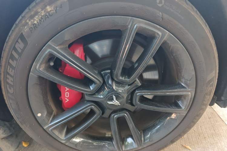 Used VOYAH FREE 2025 318 259 km All-Wheel-Drive Exploration Edition Right Front Wheel Hub