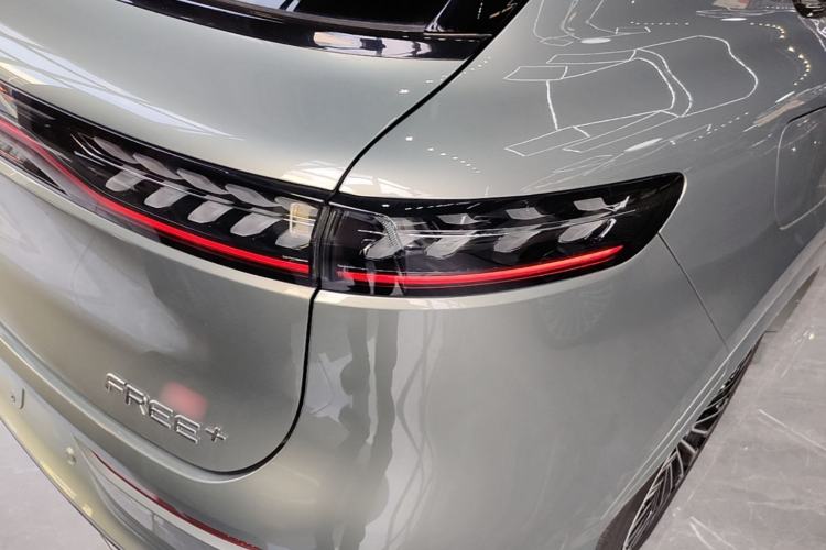 Used VOYAH FREE 2025 Model FREE+ Four-Wheel-Drive Qiankun Edition Right Rear Taillight